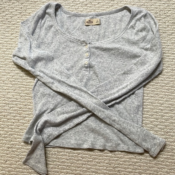 Hollister Grey Waffle Slightly Cropped Long Sleeve Tee - Picture 1 of 4